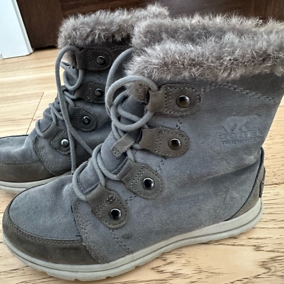 Sorel Women's Winter Boots - Picture 2 of 7